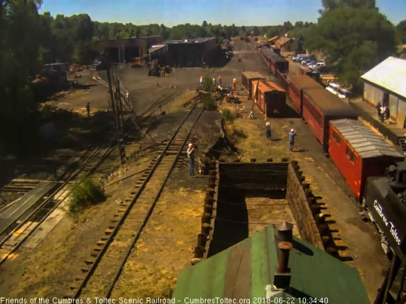 2018-06-22 The 5 extra cars headed east.jpg