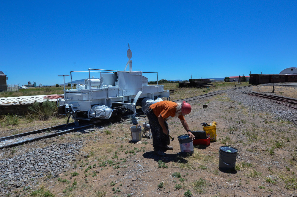 2018-06-20 Painting the spreader at Antonito.jpg