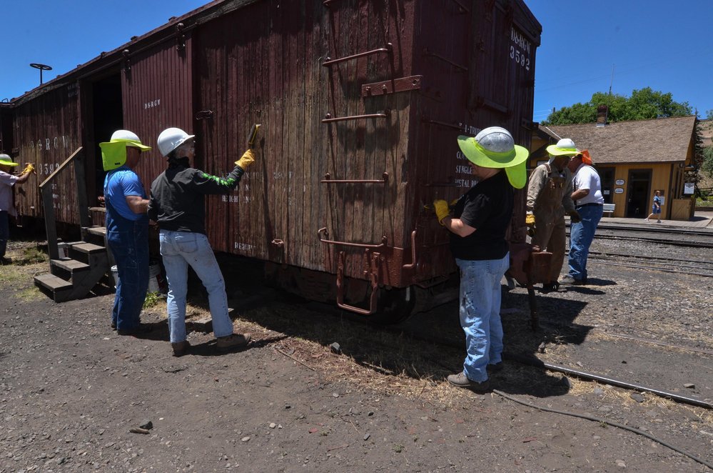 2018-06-25 Box car 3592 is getting some of the TLC it needs, its one of our cars.jpg
