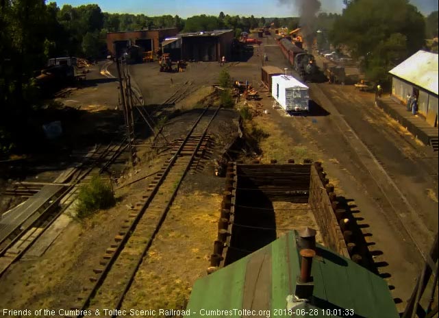 2018-06-28 The 488 gets the 8 car train 216 underway.jpg