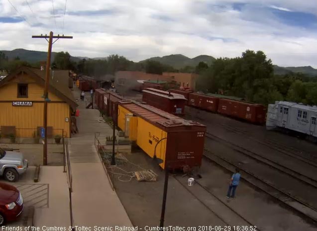 2018-06-29 As the 463 passes the depot, we see the 292 back on the track next to the main.jpg