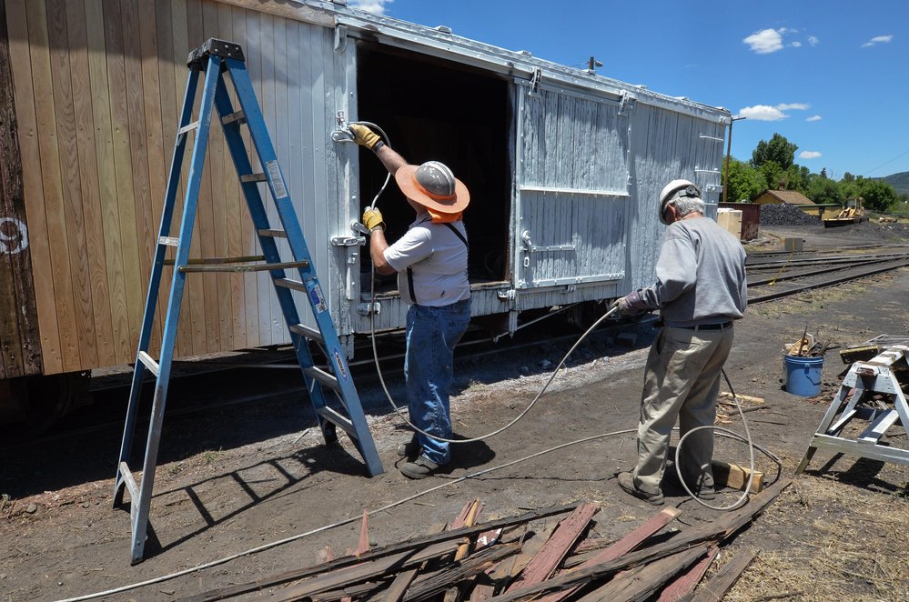 2018-06-27 The paint crew primes the other side of 3090.jpg