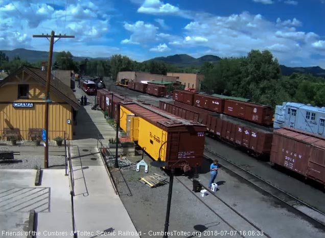 2018-07-07 The 484 is passing the display train as it approaches the depot.jpg