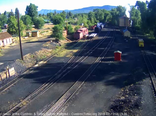 2018-07-13 The 488 has gone to the tank to take on water and wash the coal down.jpg