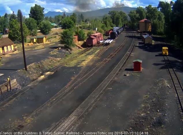 2018-07-15 The last cars round the curve north of the yard.jpg