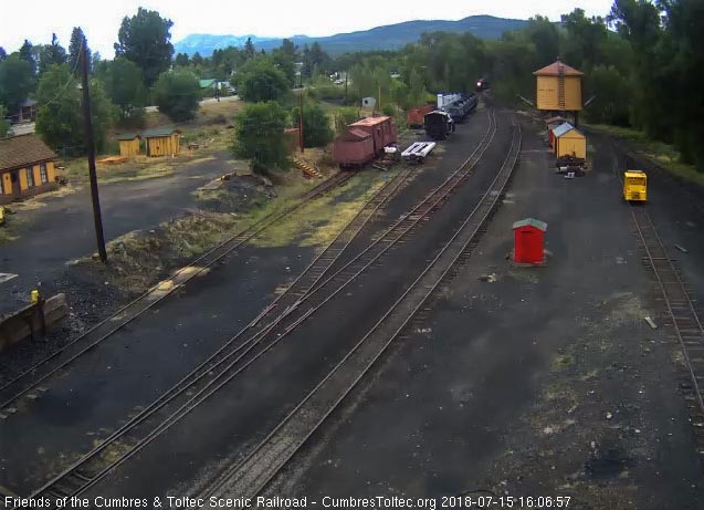 2018-07-15 The 487 brings the 8 car train 215 into Chama.jpg