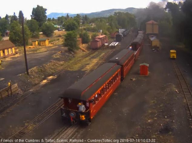 2018-07-16 Frank gives us a wave for the parlor platform.jpg
