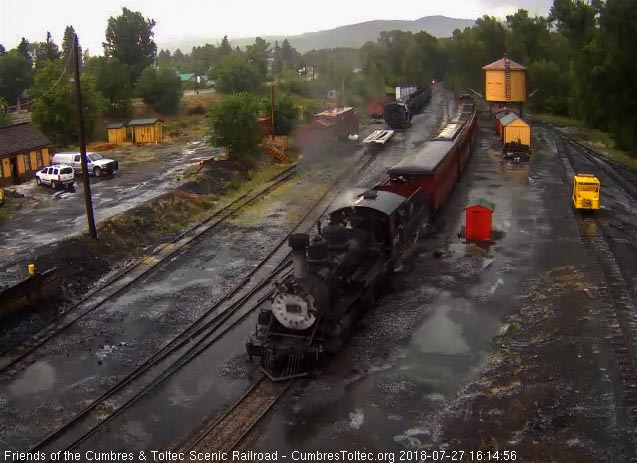 2018-07-27 The 463 comes up to the tipple in a very wet yard.jpg