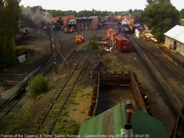 2018-07-31 Their work done, the hostlers turn the 484 over to the road crew.jpg