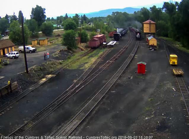 2018-08-01 The 484 passes the tank as the New Mexico enters the yard.jpg