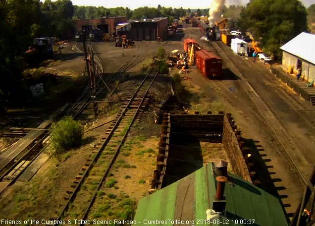 2018-08-02 The 488 puts out a nice steam plume as it gets the train moving.jpg