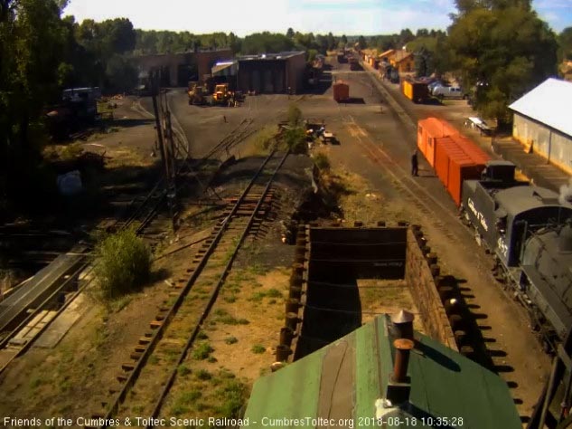 2018-08-18 The cars are now on the main.jpg