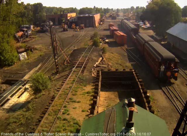 2018-08-19 The New Mexico is on the markers and has a rider on the platform.jpg