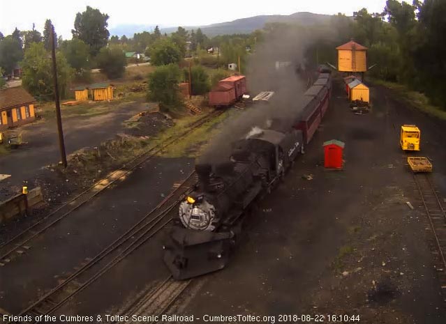 2018-08-22 The 489 is up to the tipple.jpg