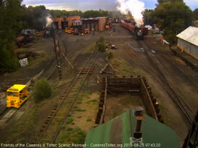 2018-08-25 The 483 is pulling the train out of south yard.jpg