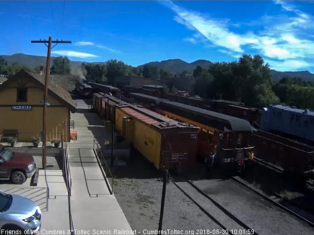 8-08-30 The conductor is giving the high ball to the locomotive.jpg