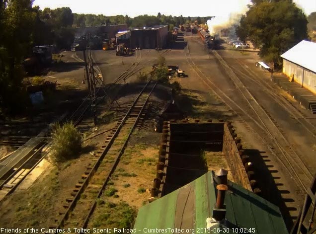 8-08-30 The 488 is getting the train moving.jpg