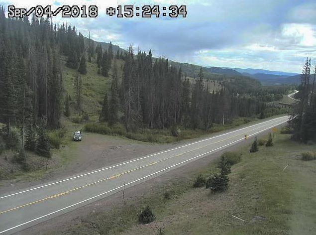 2018-09-04 There is train 215 crossing below the pass after going over route 17.jpg