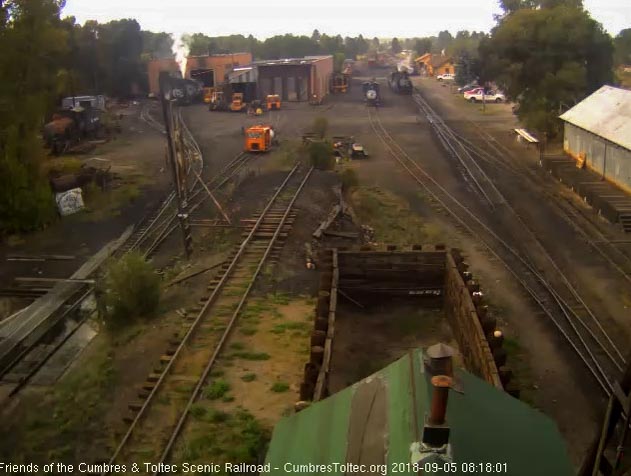 2018-09-04 The 488 is parked on the south yard lead waiting for the students and mentors.jpg