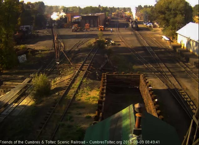 2018-09 The 484 is now awaiting the road crew as the hostlers are done.jpg