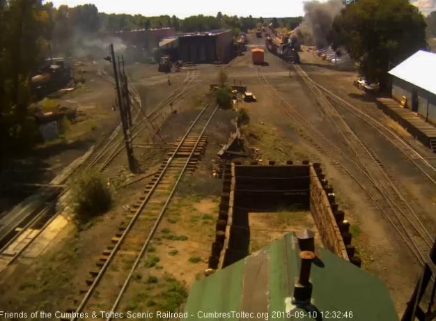 2018-09-10 The 487 is coming out of south yard onto the main.jpg