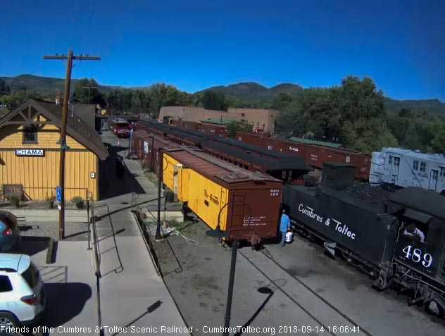 2018-09-14 The train is stopped and engineer Stebbens looks back.jpg