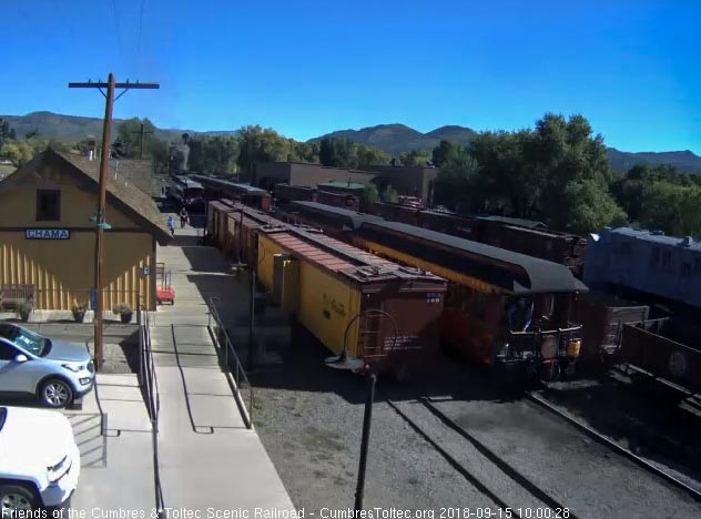 2018-09-15 The conductor has climbed aboard the parlor as the train departs.jpg