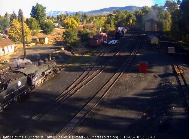 2018-09-18 The hostlers are loading coal into the 463's bunker as the 489 is now at the tank.jpg
