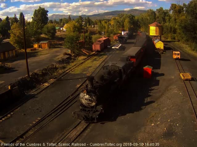2018-09-18 The 488 is up to the tipple as the train stretches out behind.jpg