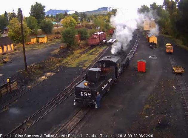 2018-09-20 With one of the hostlers on the tender guiding, the 488 backs toward the coal dock lead.jpg