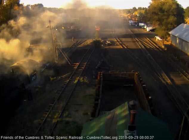 2018-09-29 The 489 is at the pit as the second locomotive is waiting behind.jpg