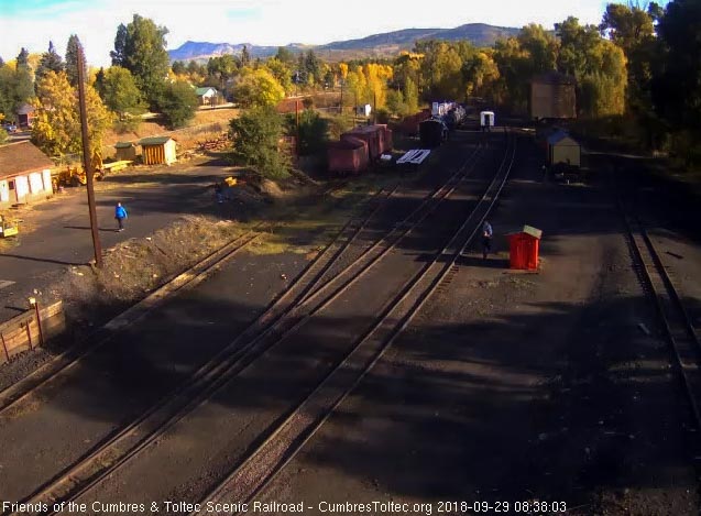 2018-09-29 The RGS Goose 5 stops to let the pilot open the switch to the main.jpg