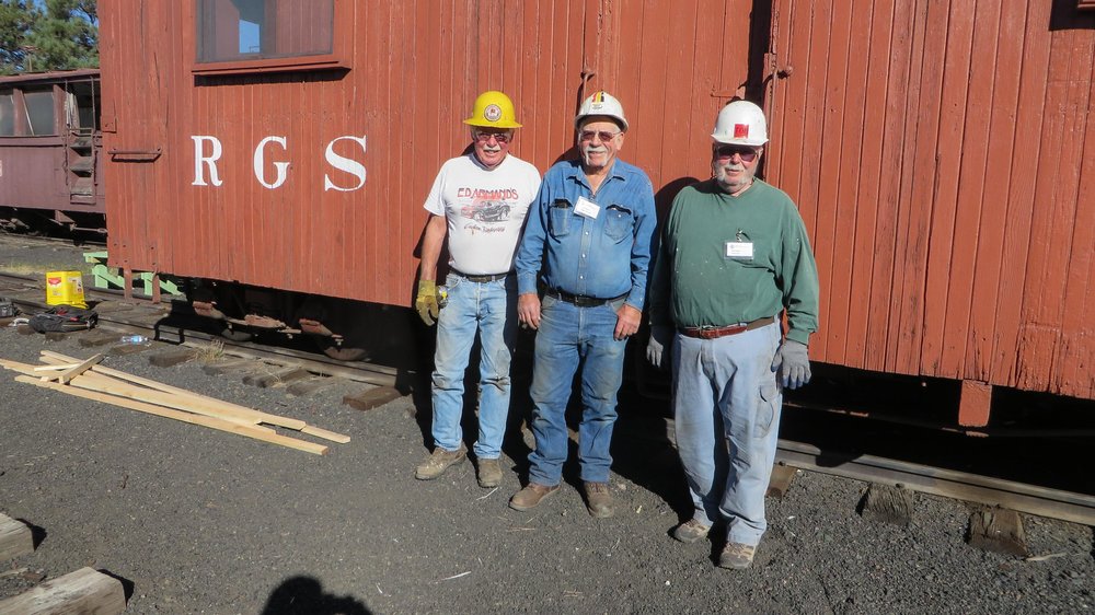 2018-09-27 The crew standing in front of the RGS car.jpg