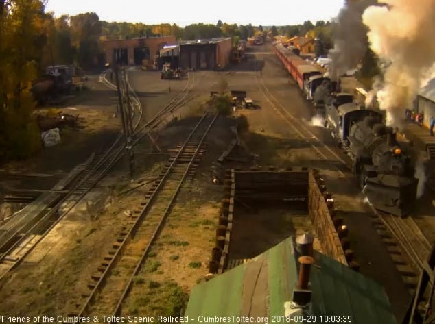 2018-09-29 The 487 and 489 work to get this 12 car train 216 moving.jpg