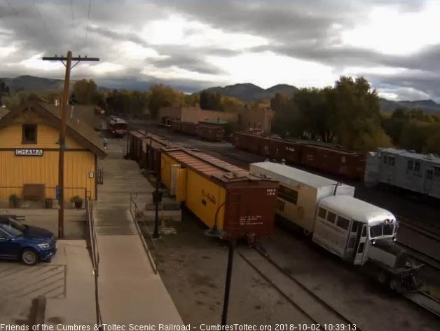 2018-10-02 Past the depot for the last time this season.jpg
