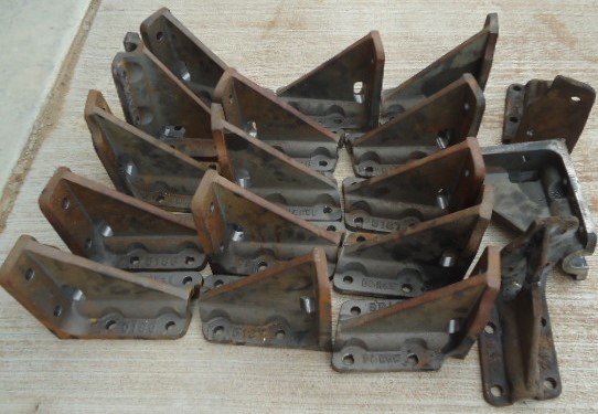 2 - Completed angle brackets for 053 trucks (16 in all) - Russ Hanscon, Farmington, NM.jpg