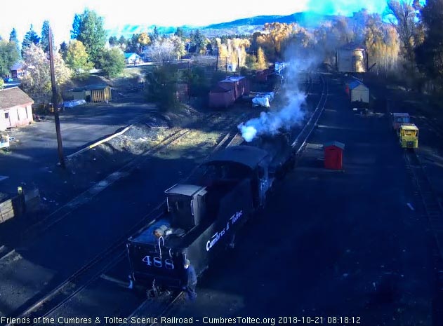 2018-10-21 The hostlers back the 488 down to the coal dock lead.jpg