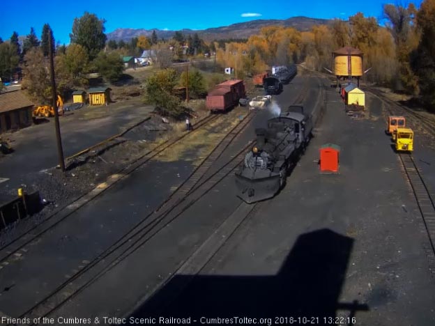 2018-10-21 The 487 has returned to Chama from the last helper assignment of this season.jpg
