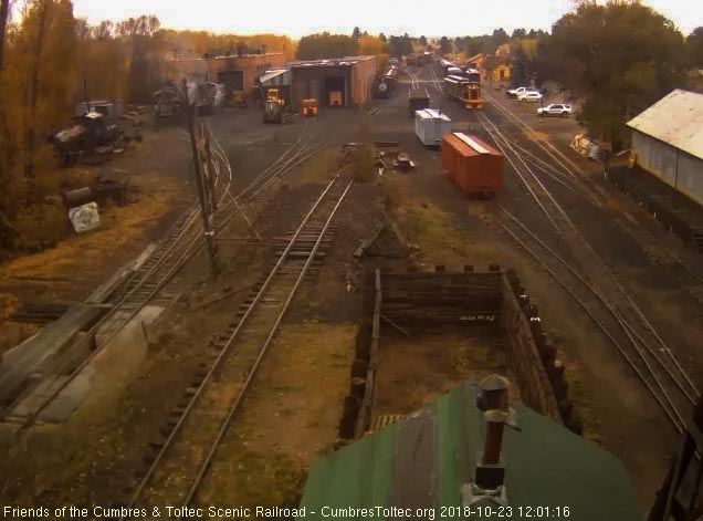 2018-10-23 Shoves the RPO into south yard.jpg