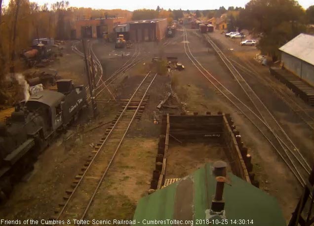 2018-10-25 The 484 stops at the pit to have its fire cleaned after today's activity.jpg