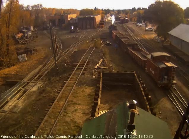 2018-10-25 The train heads into the connector to park.jpg