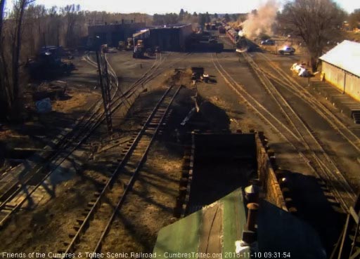 2018-11-10 The 488 has pulled the train into loading position while 487 is by the tipple_.jpg