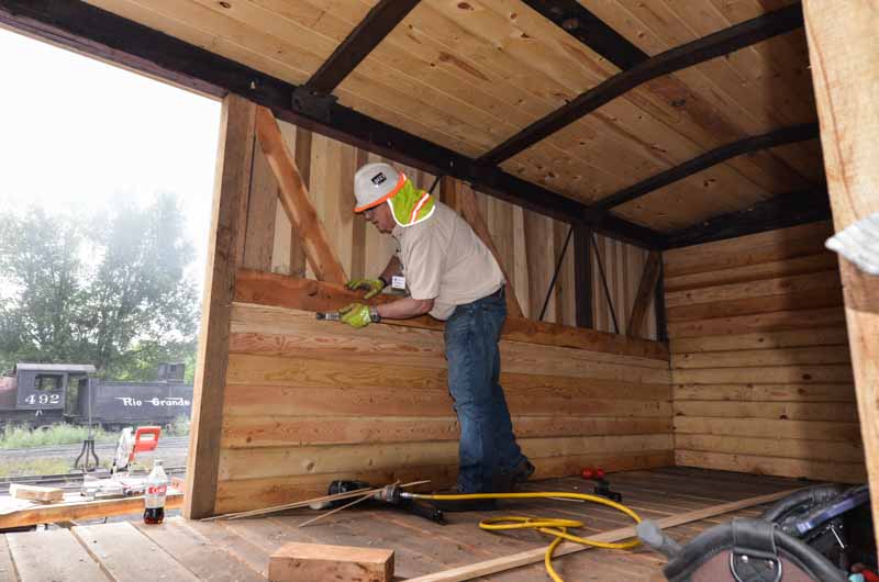 2019.08.01 Interior sheathing work is ongoing inside box car 3476 (1 of 1).jpg