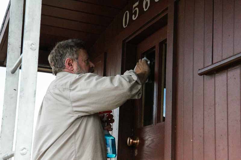 2019.08.02 The caboose windows get a good cleaning (1 of 1).jpg