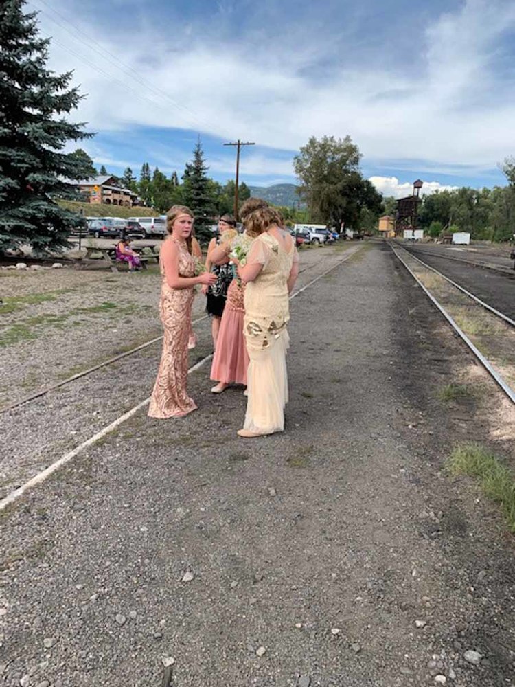 2019.09.14 The ladies are in full flapper ready to head out (1 of 1).jpg