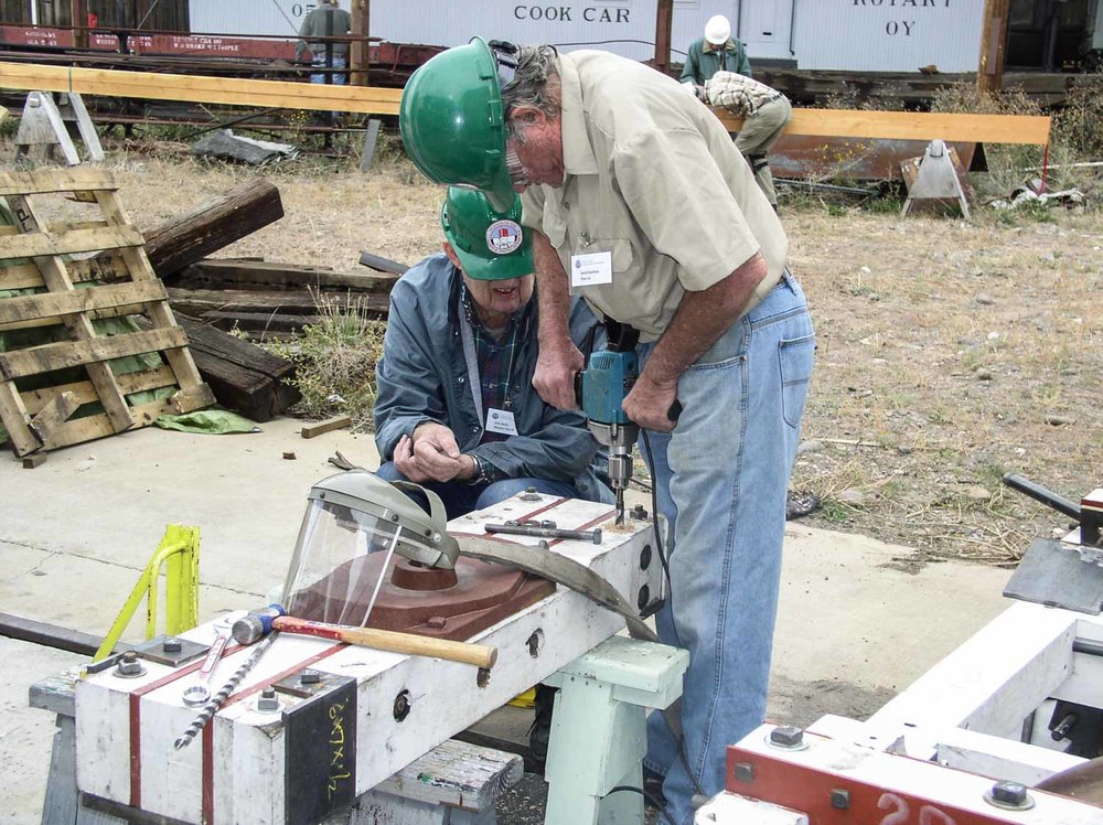 2019.09.23 Drilling holes in the truck side of the king pin mount (1 of 1).jpg