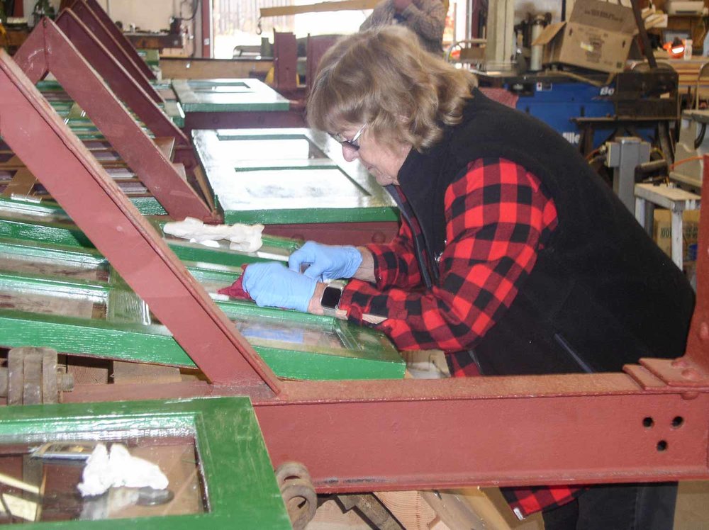 2019.09.26 oy Detail work being done on the paint job of the doors (1 of 1).jpg