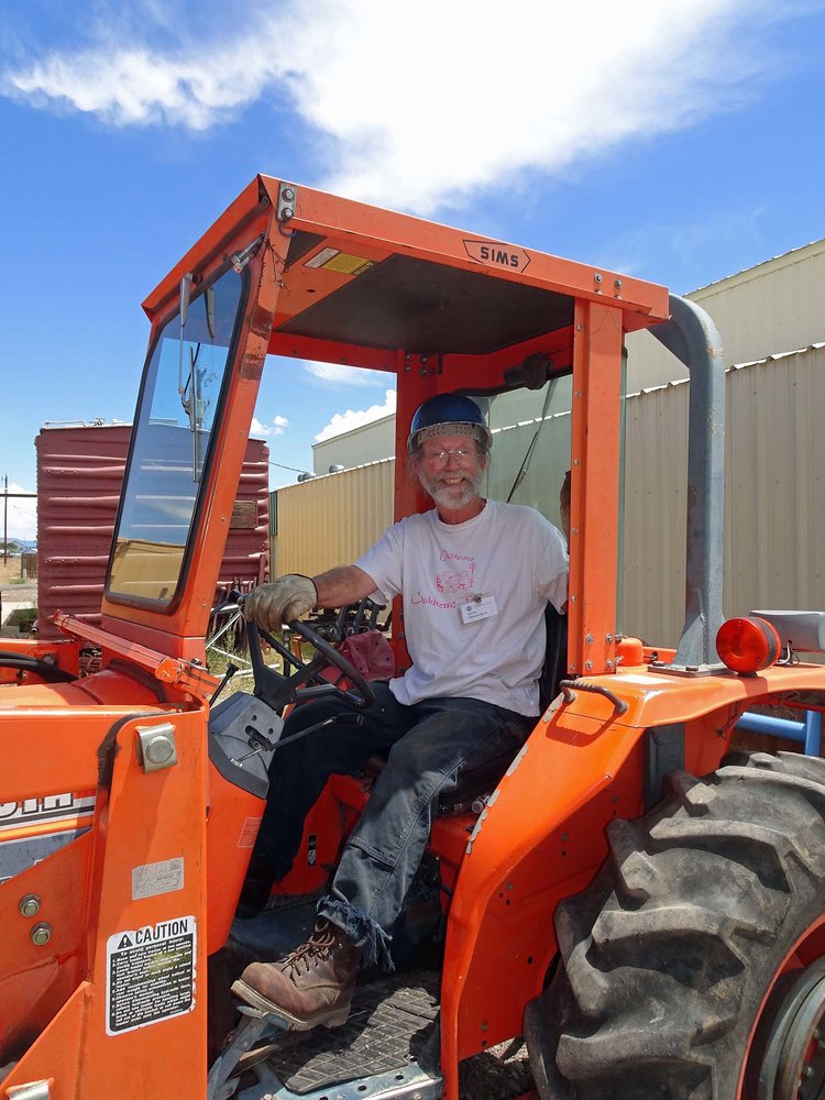 Now there is one happy Friend on the loader.jpg