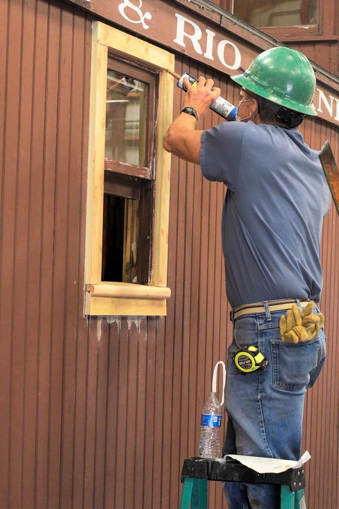 Sealing the window frames on the 5635 (1 of 1).jpg