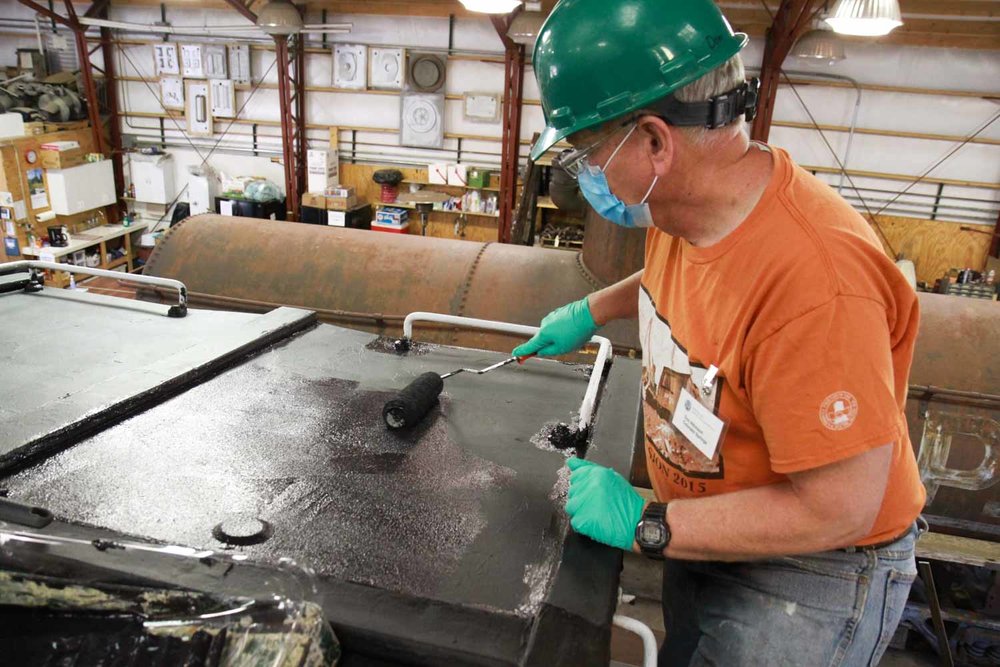 The roof of a caboose cupola gets it coat of paint (1 of 1).jpg